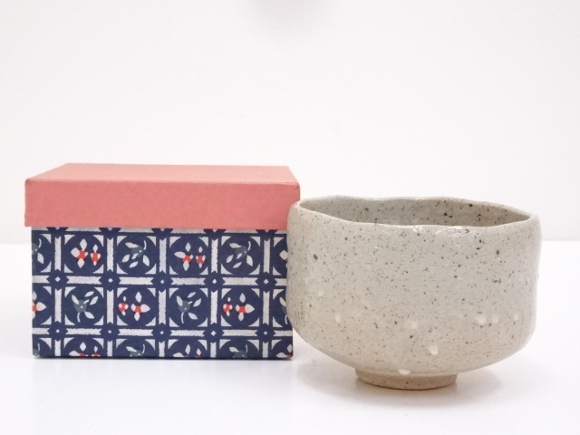 JAPANESE TEA CEREMONY / TEA BOWL CHAWAN / IRON GLAZE 